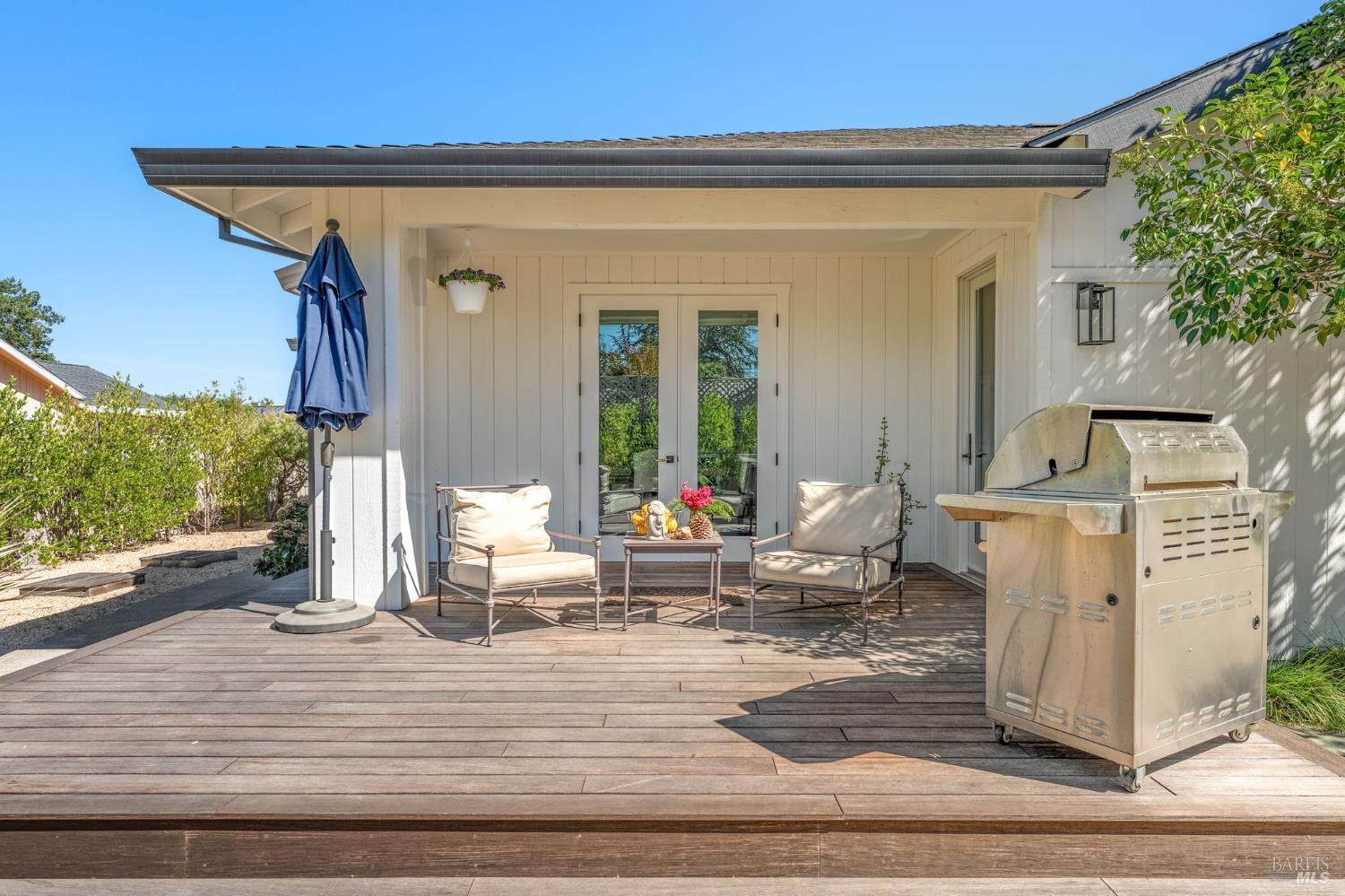 1586 Arrowhead Drive