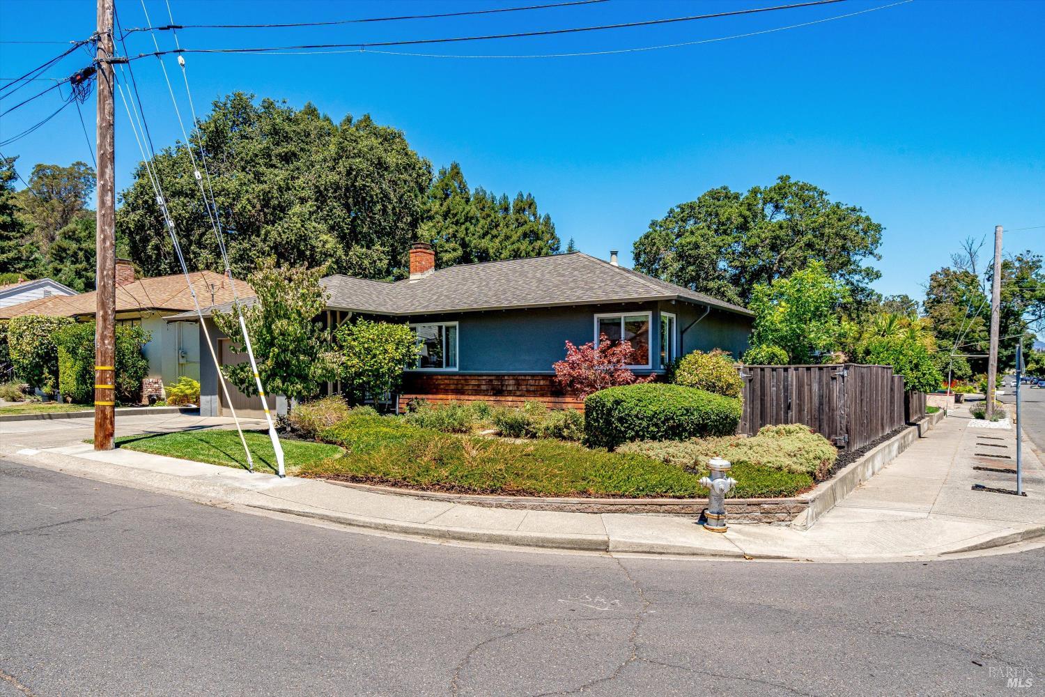 2902 Sunrise Drive