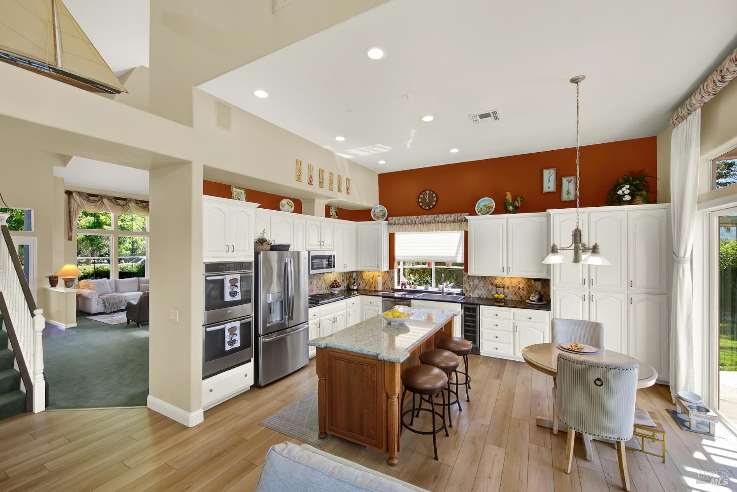 41 N Newport Drive