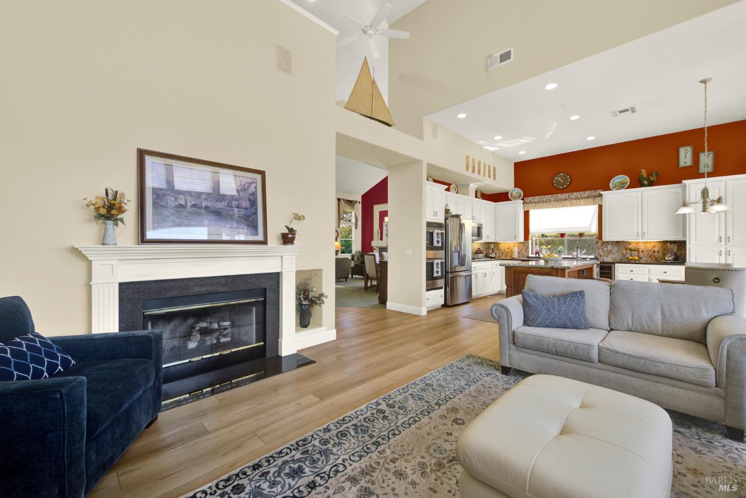 41 N Newport Drive