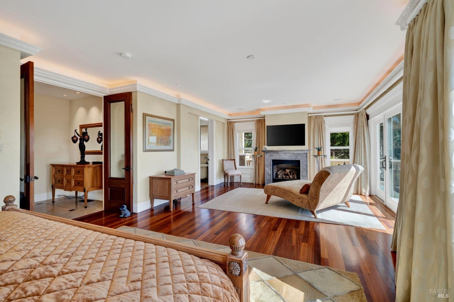 1176 Castle Oaks Drive