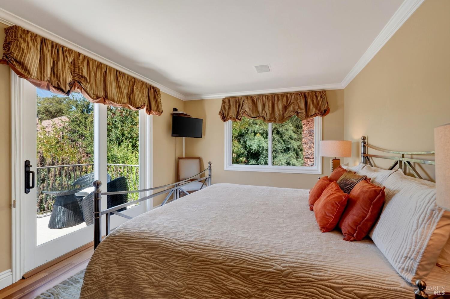 1176 Castle Oaks Drive