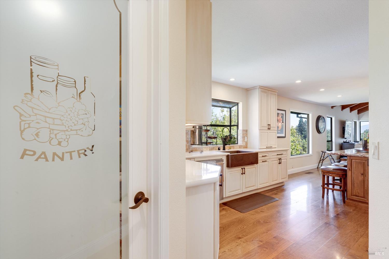 10 Skycrest Way