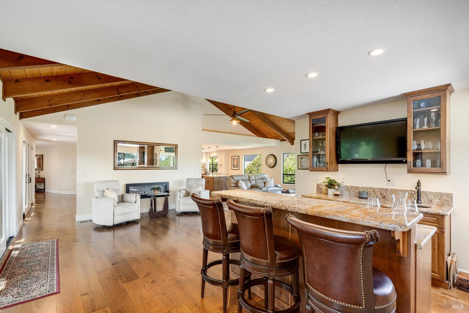 10 Skycrest Way
