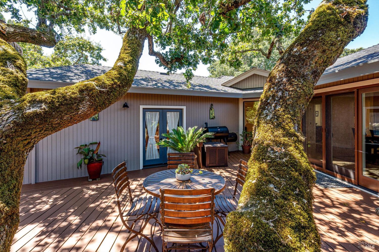 10 Skycrest Way