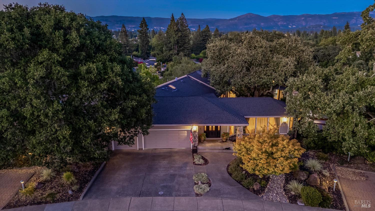 10 Skycrest Way