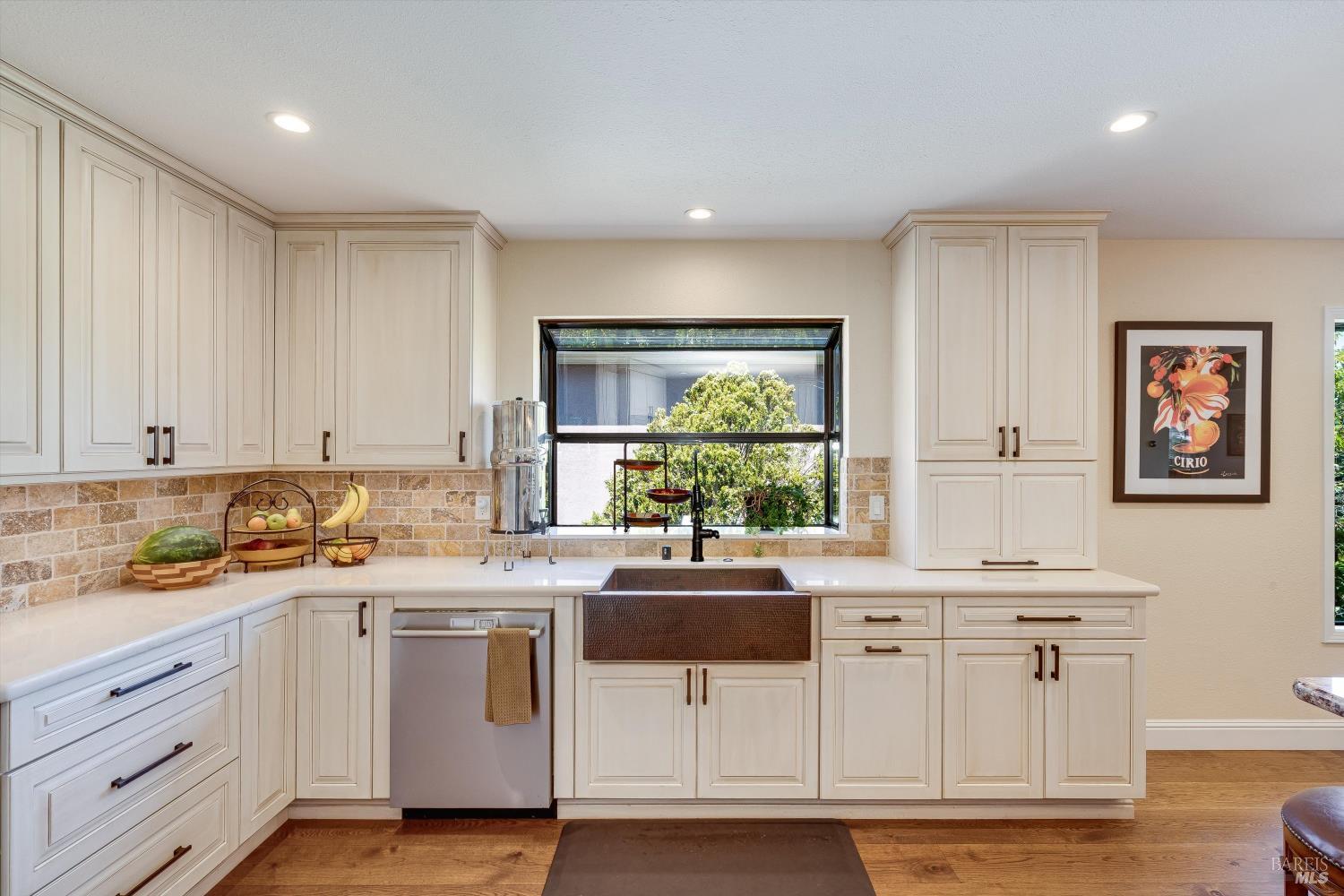 10 Skycrest Way