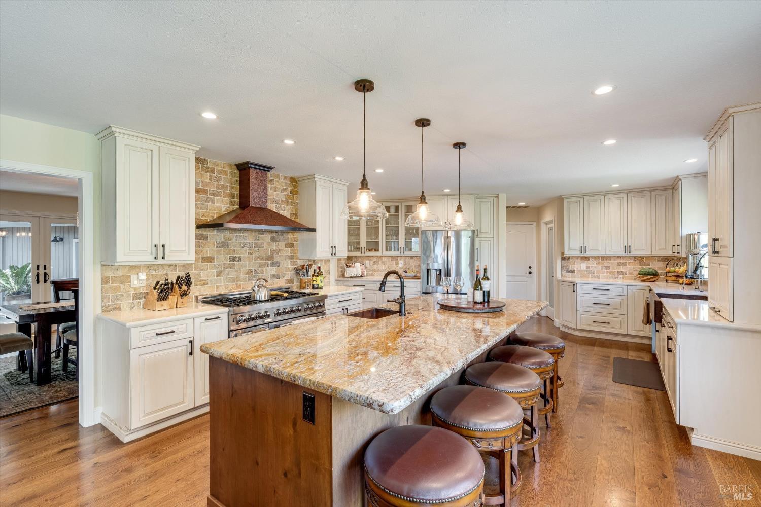 10 Skycrest Way