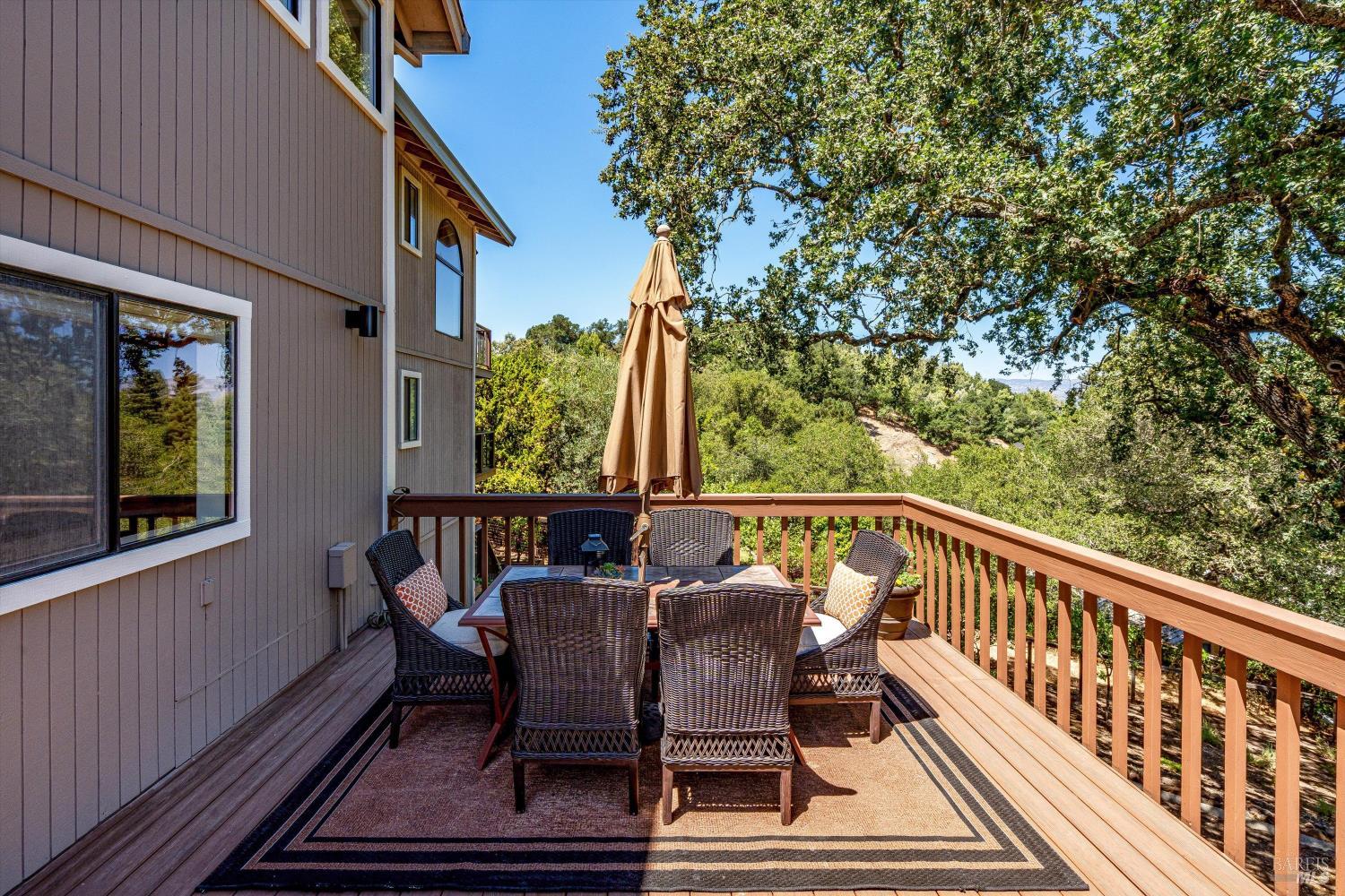 10 Skycrest Way