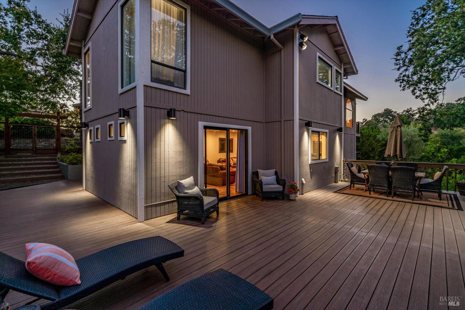 10 Skycrest Way