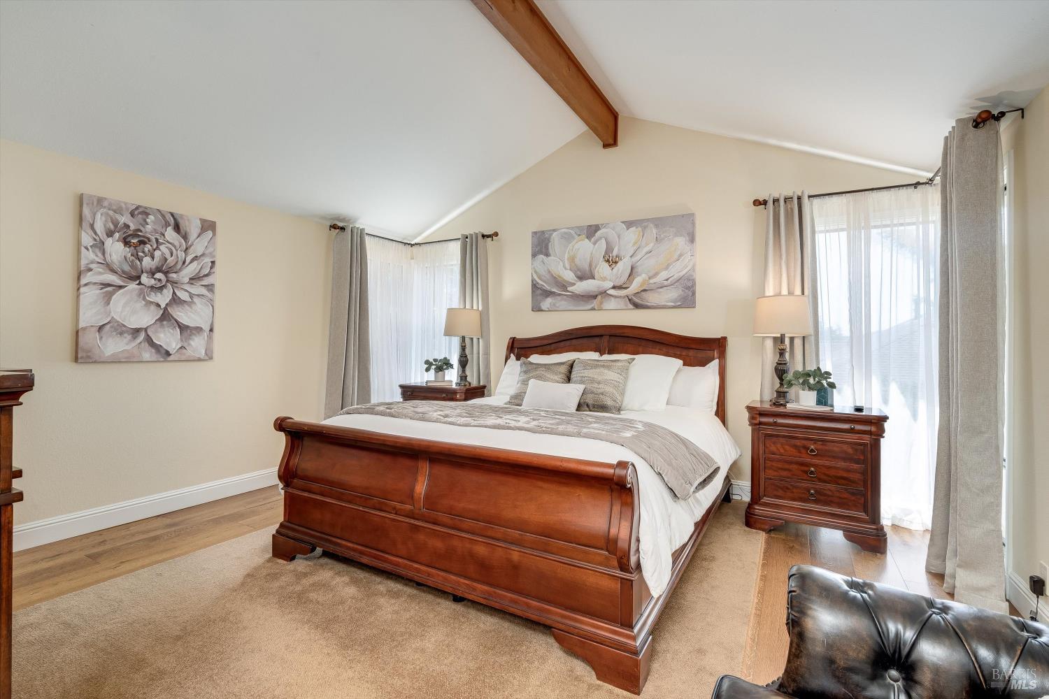 10 Skycrest Way