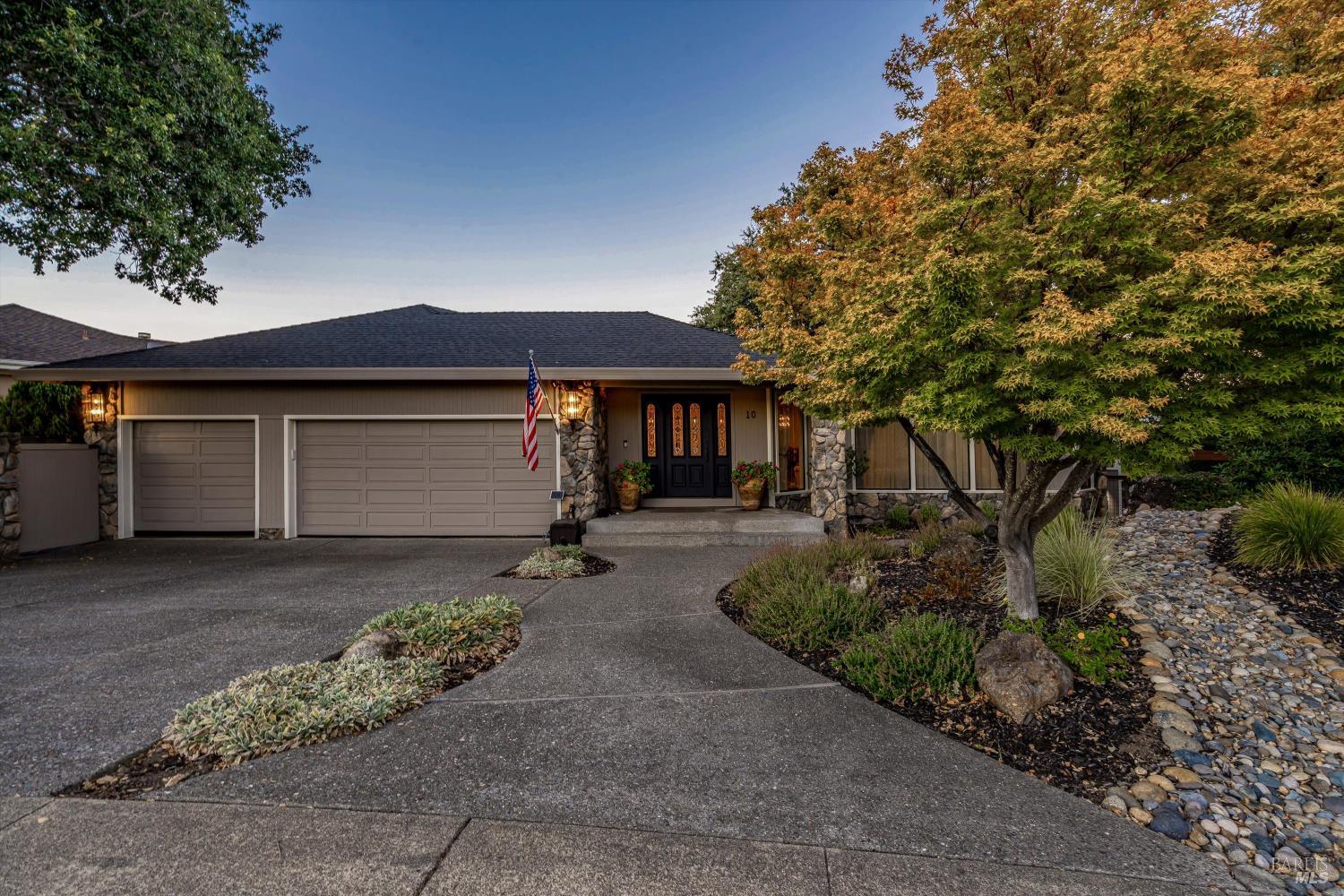 10 Skycrest Way