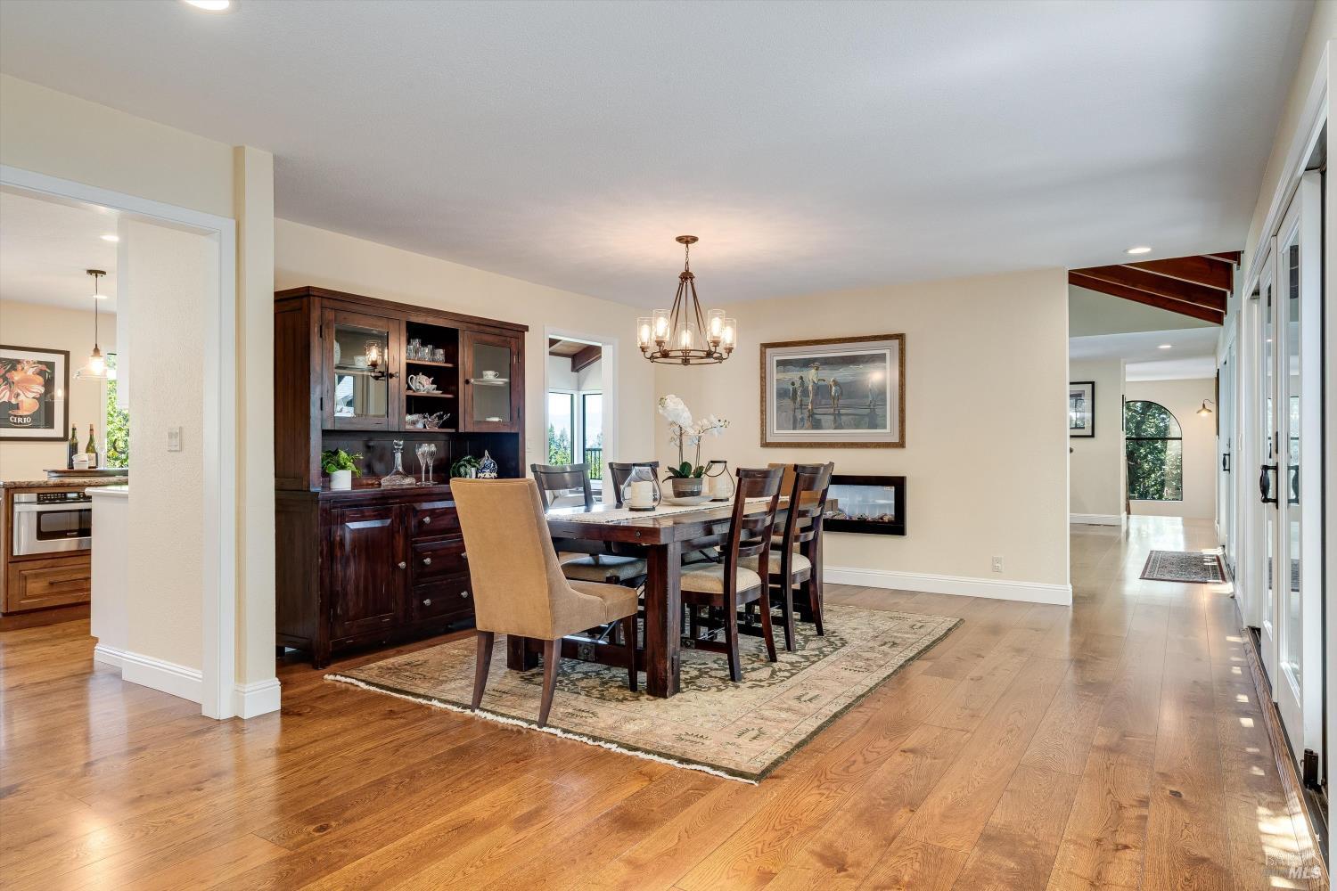 10 Skycrest Way