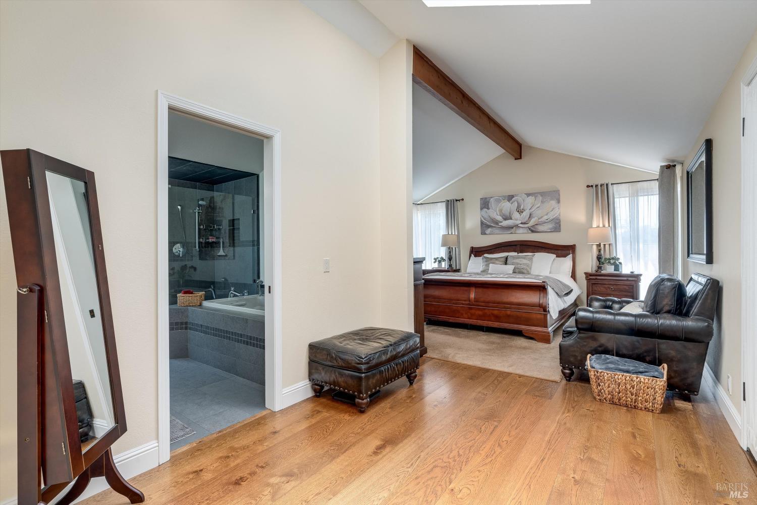 10 Skycrest Way