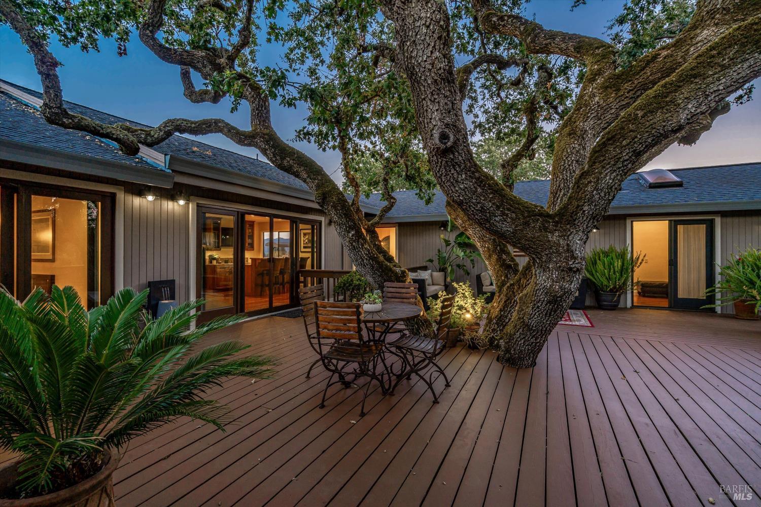 10 Skycrest Way