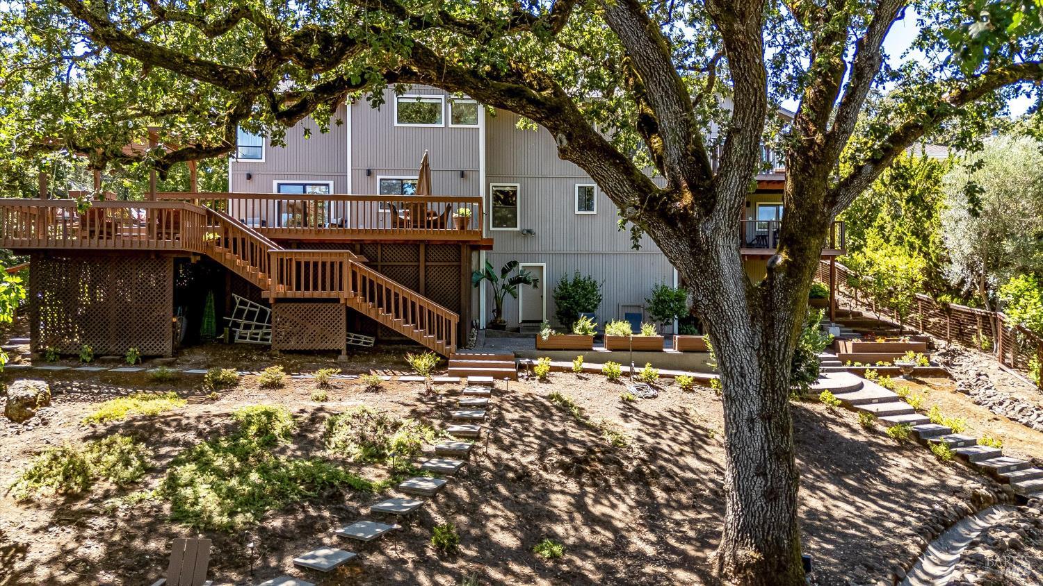 10 Skycrest Way