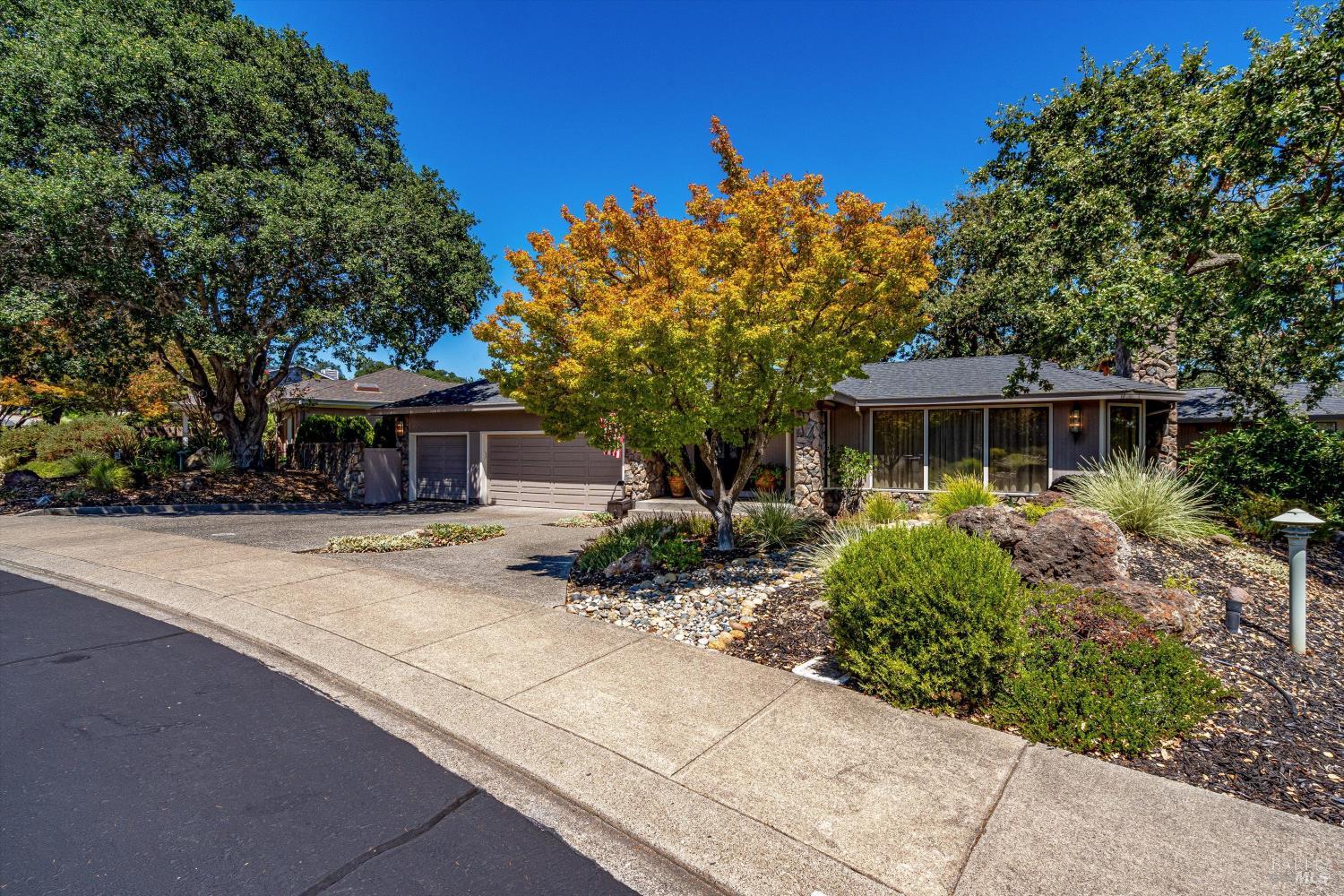 10 Skycrest Way