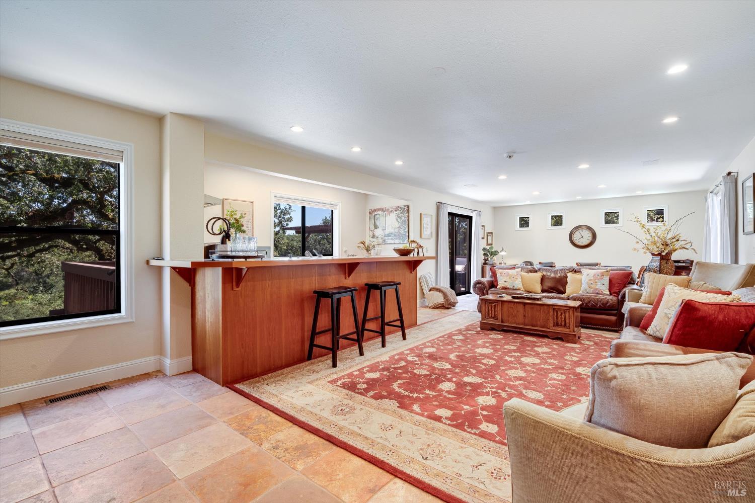10 Skycrest Way