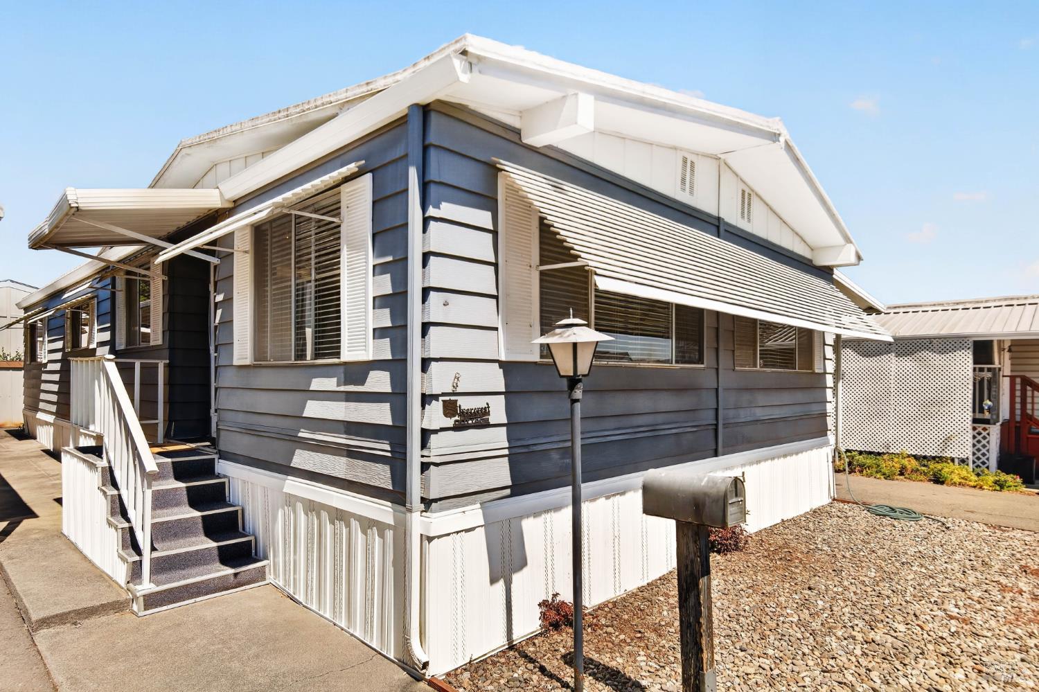 312 Mark Way