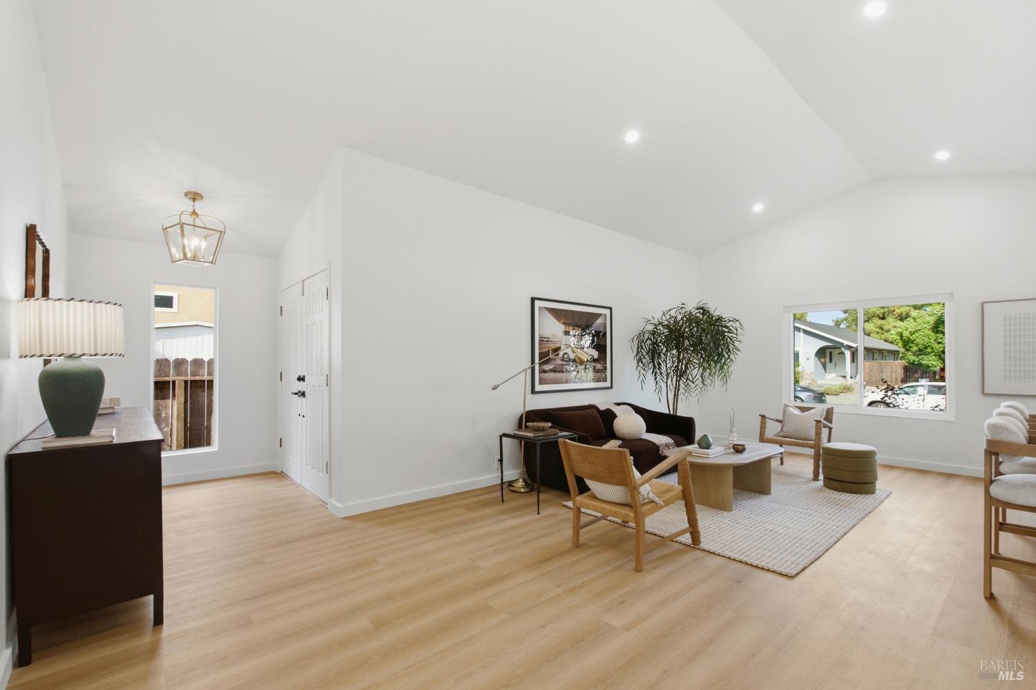 3341 Sunview Drive