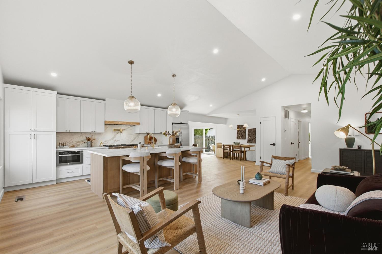 3341 Sunview Drive