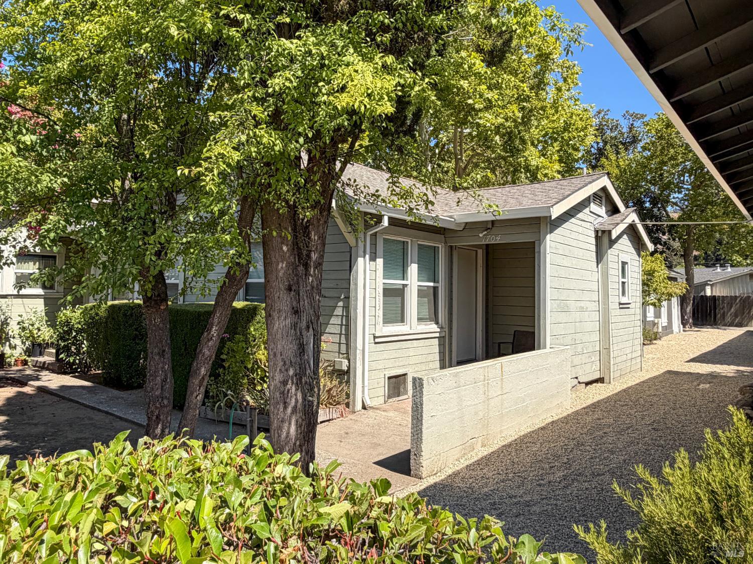 1701 Lake Street