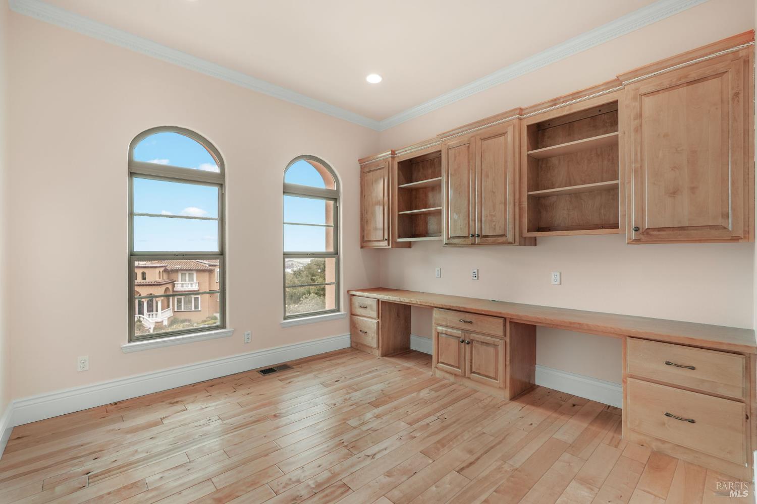 5323 Laurel Ridge Court