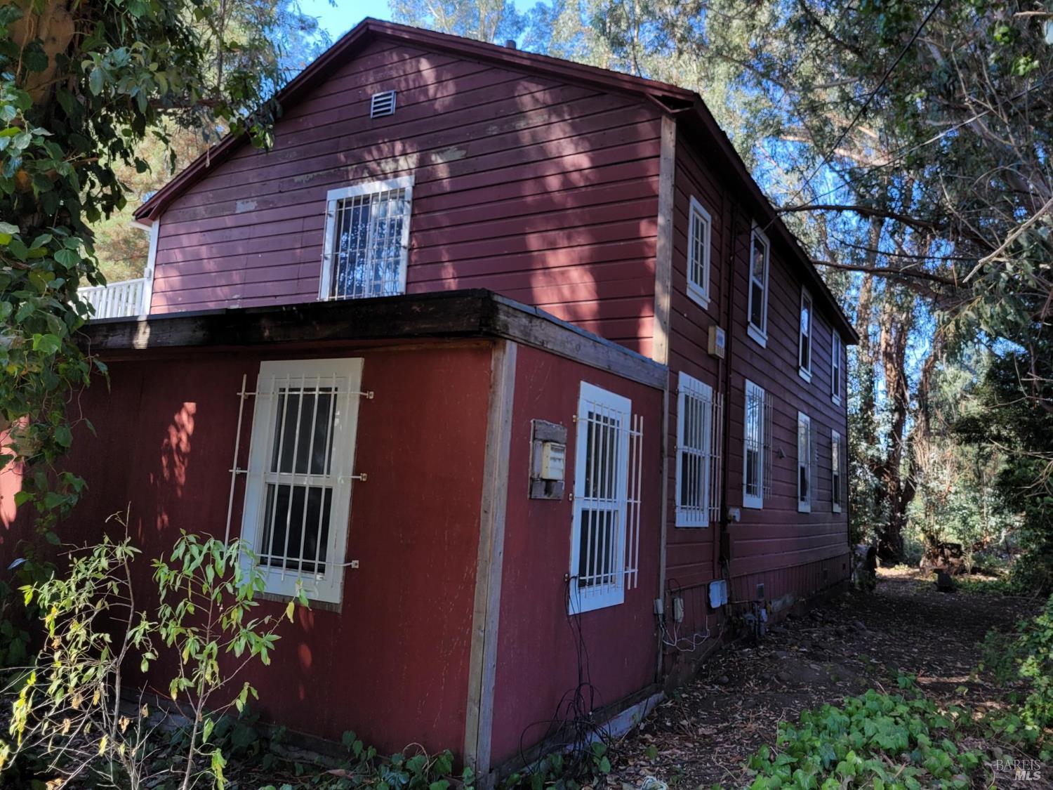 1221 Denmark Street