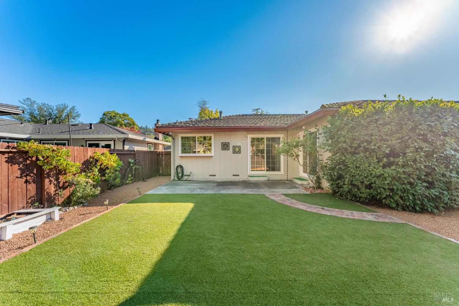 2424 Janis Way
