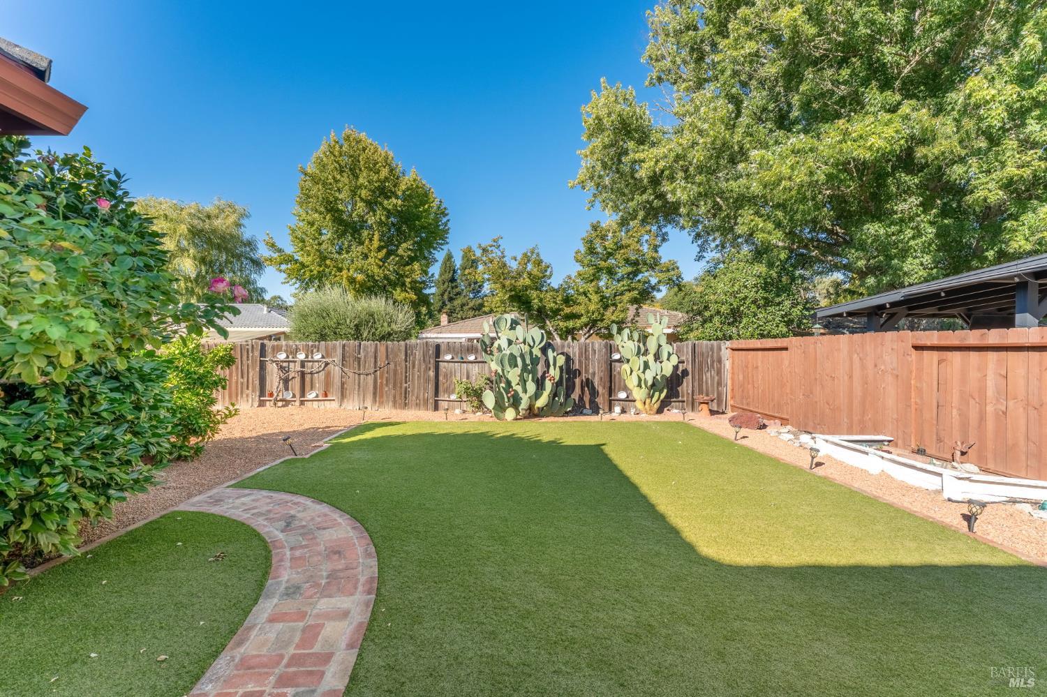 2424 Janis Way