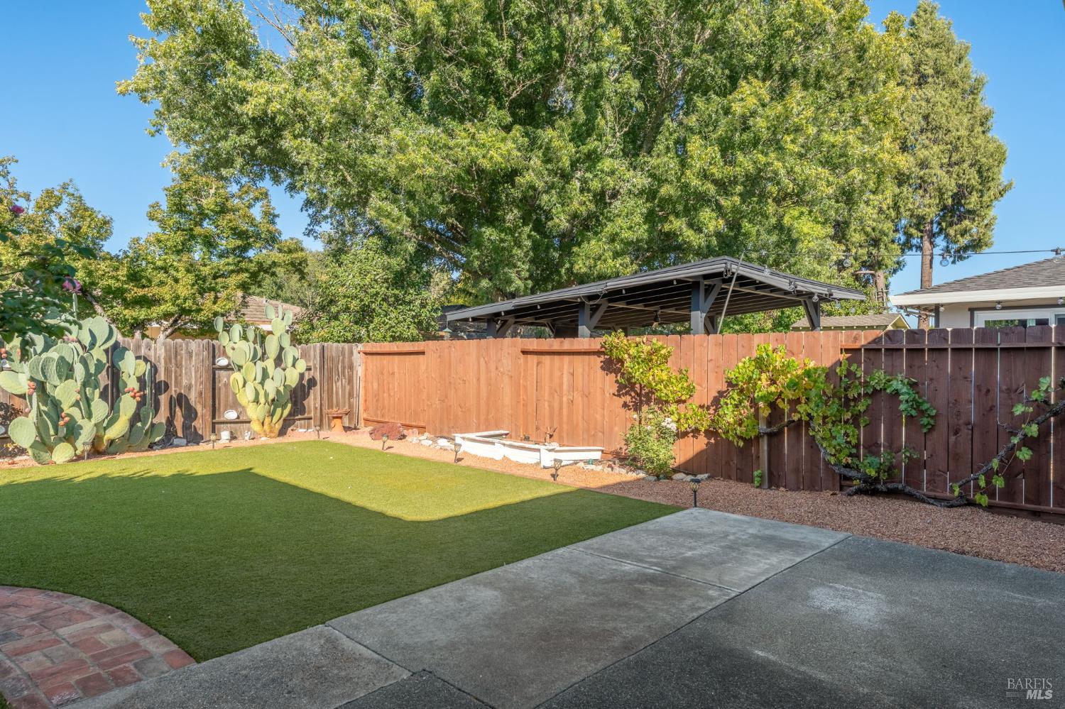 2424 Janis Way