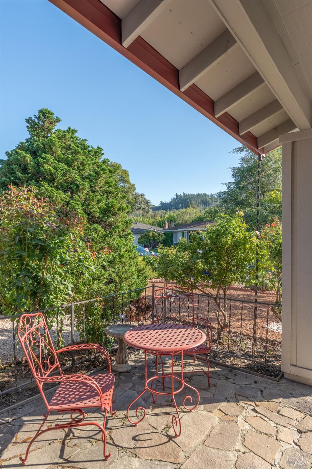 2424 Janis Way