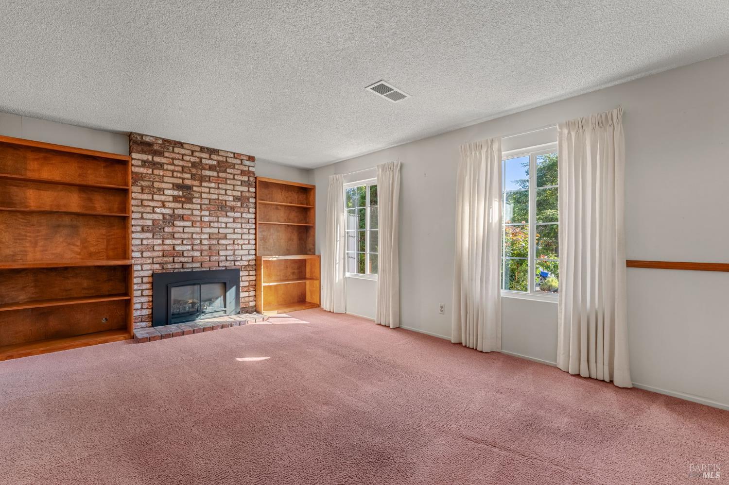 2424 Janis Way