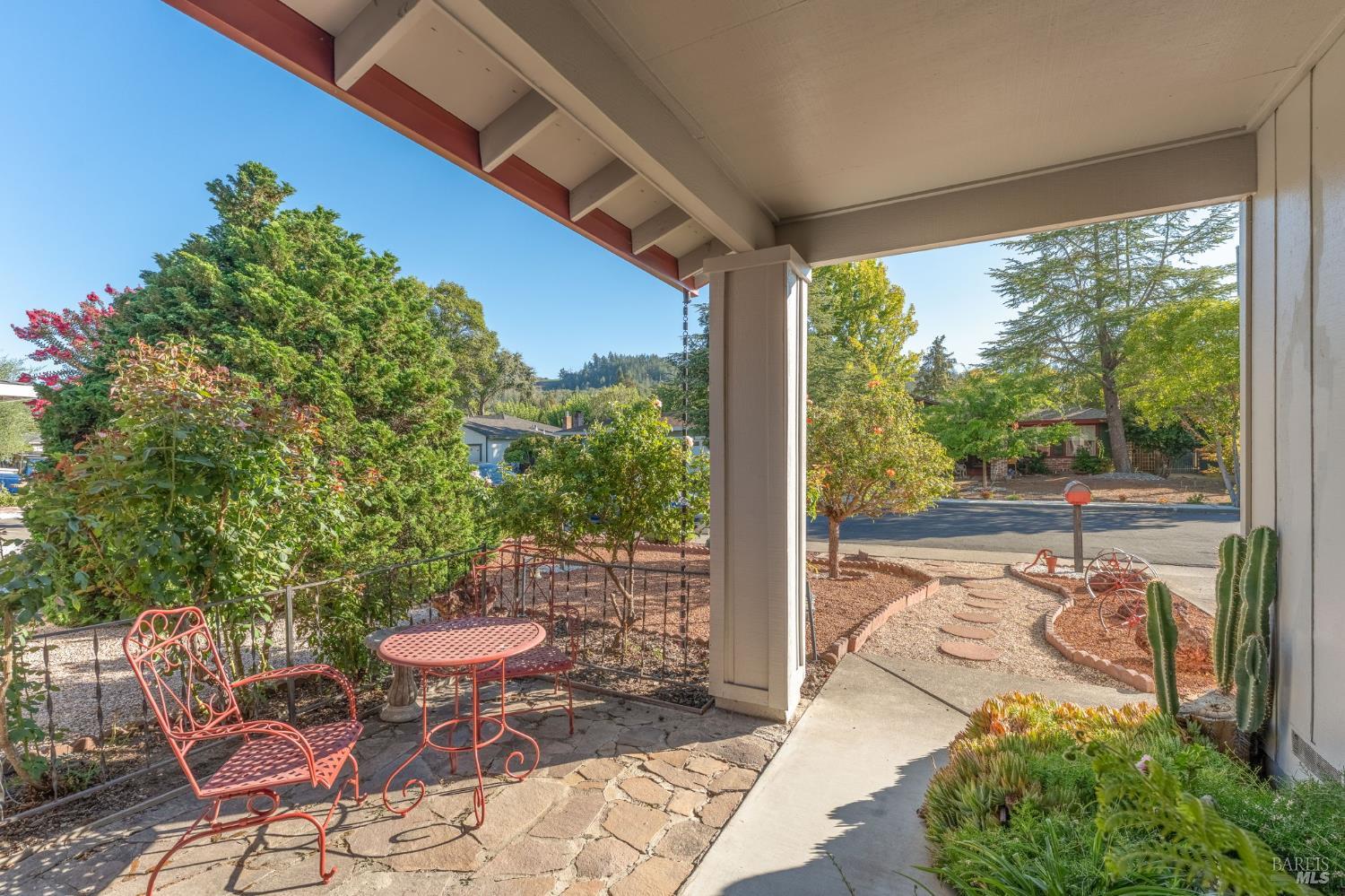 2424 Janis Way