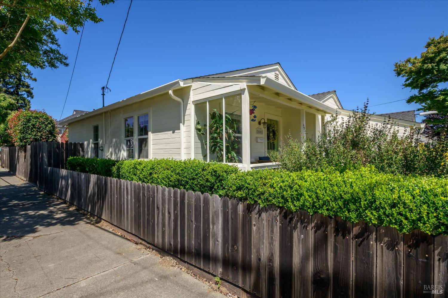 2001 Marin Street