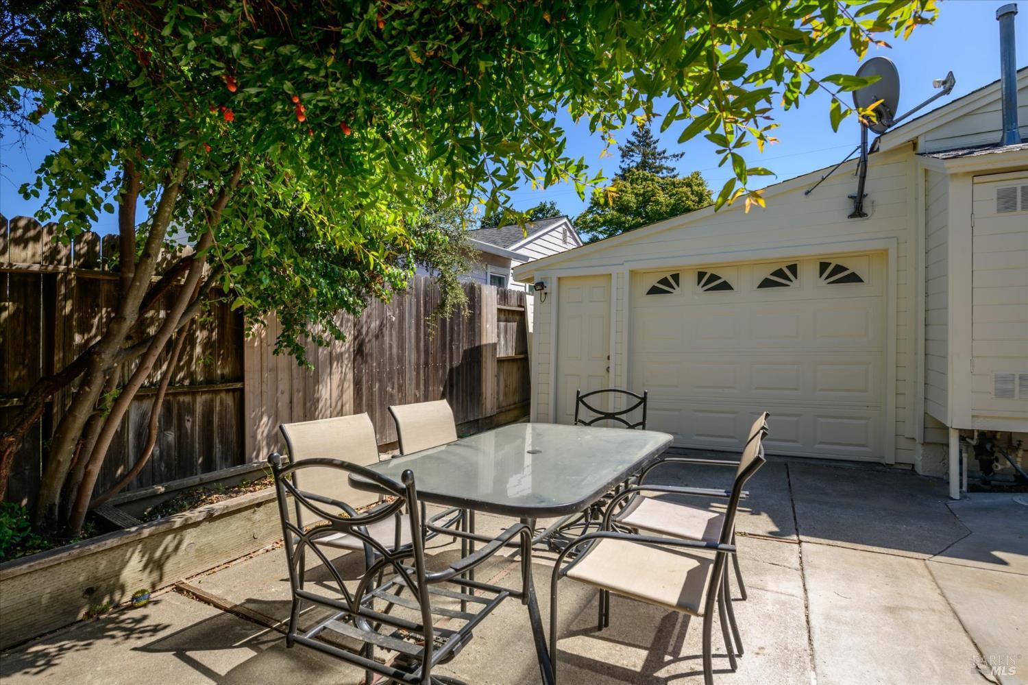 2001 Marin Street