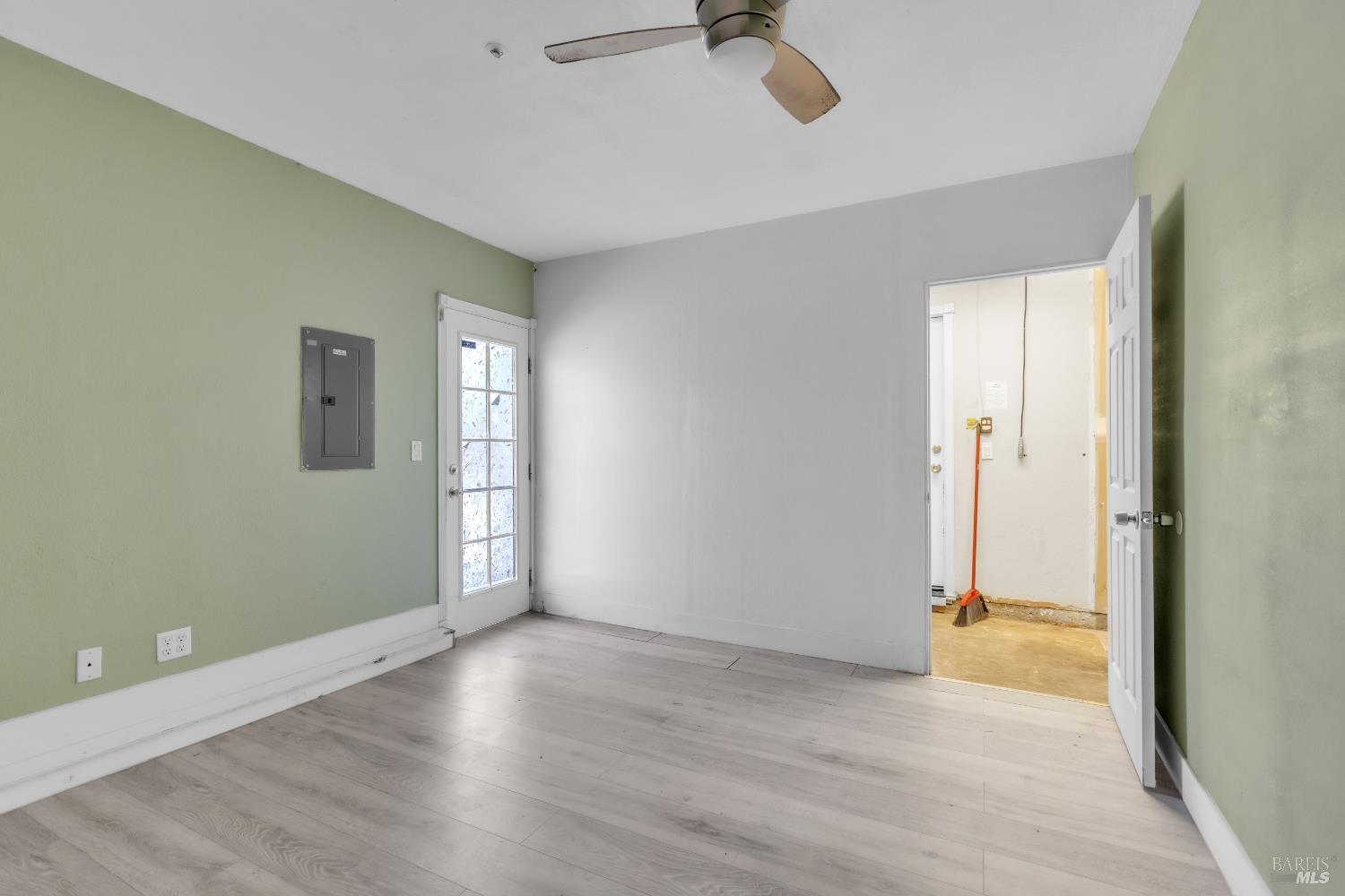 856 Spring Mountain Lane