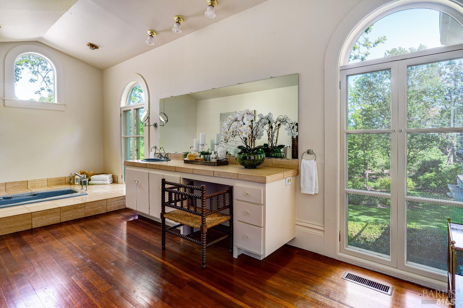 1105 Lodi Lane