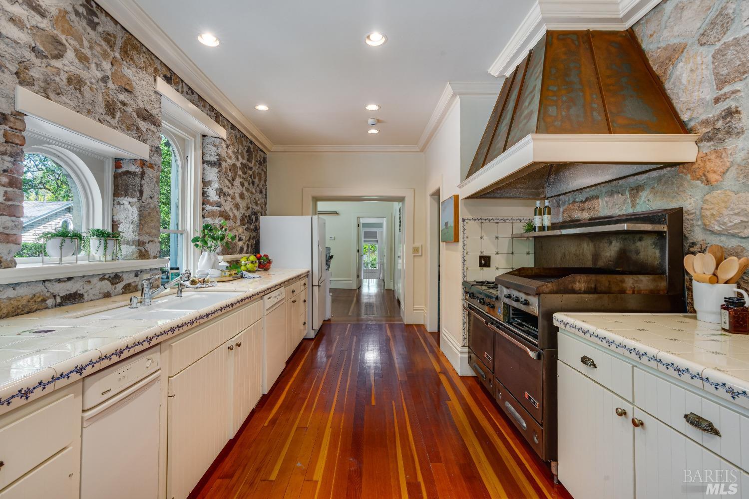 1105 Lodi Lane
