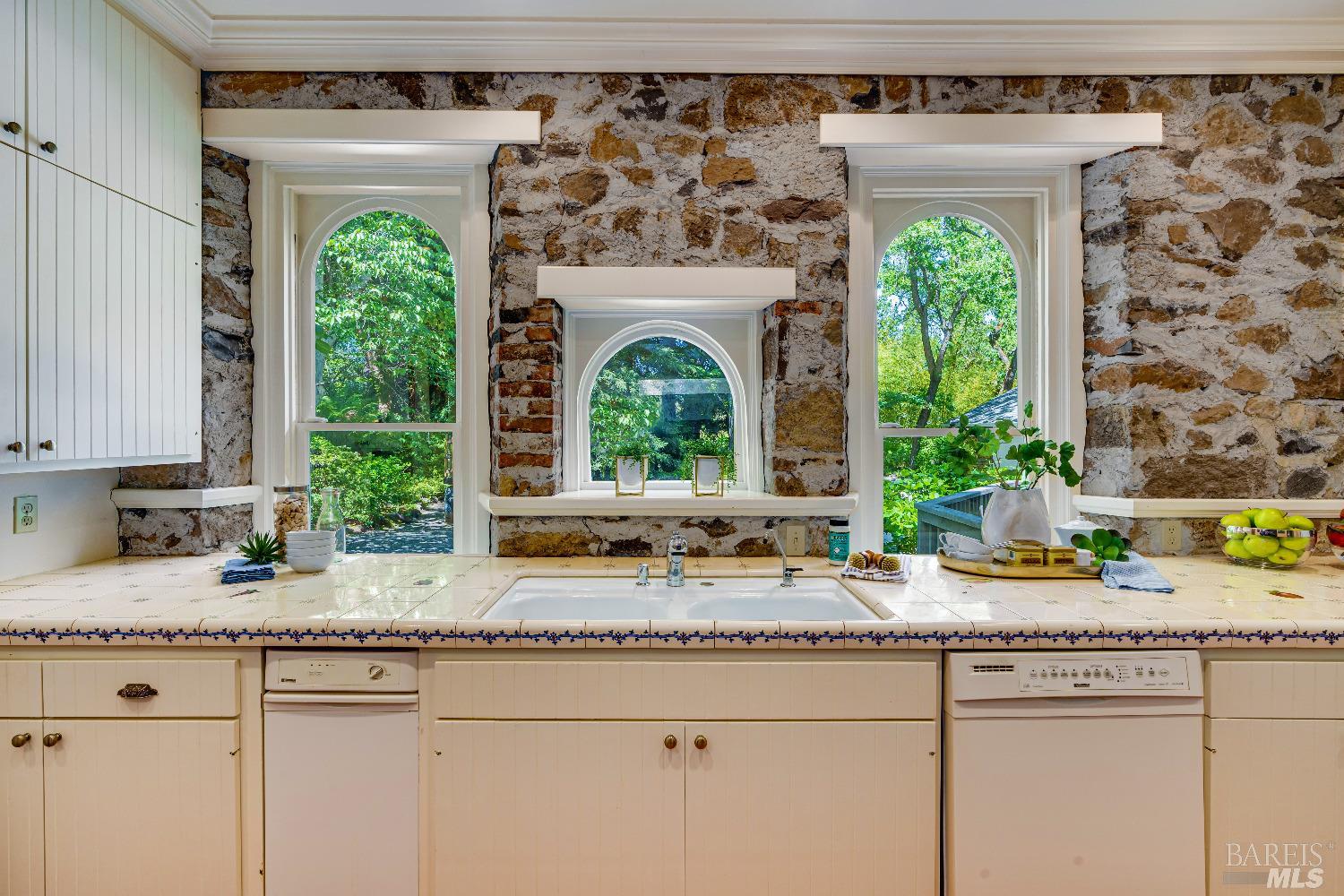 1105 Lodi Lane