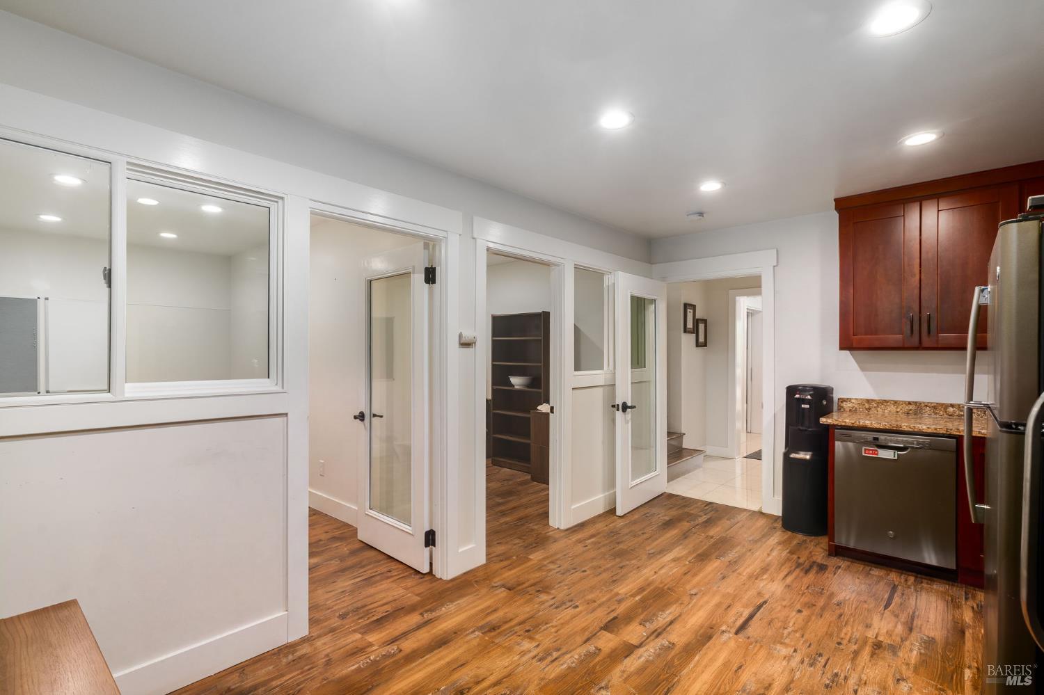 899 Dowdell Lane