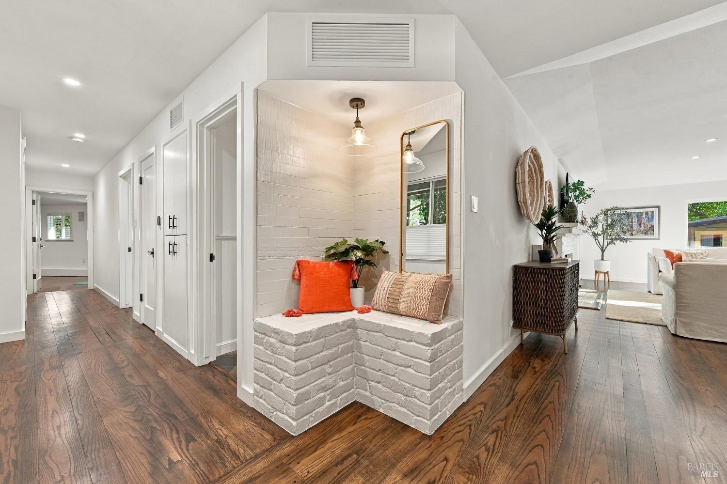 50 Oakcrest Court