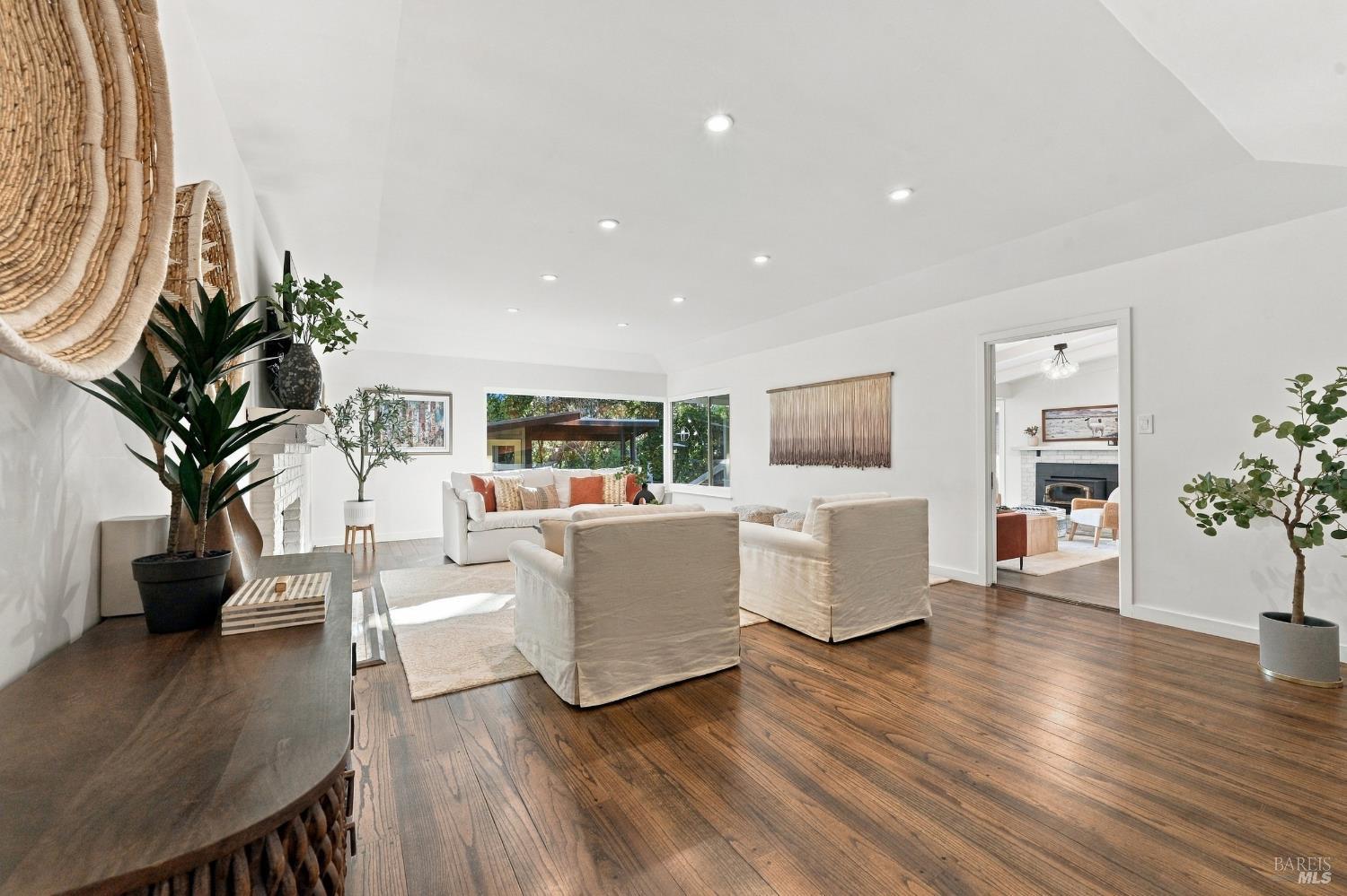 50 Oakcrest Court