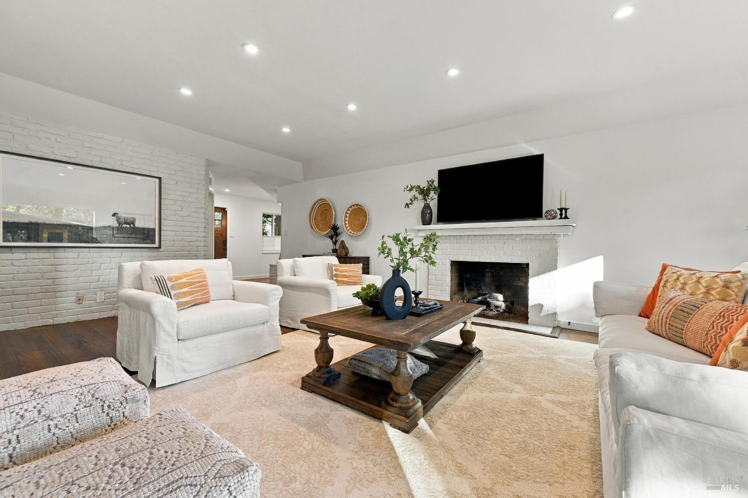 50 Oakcrest Court