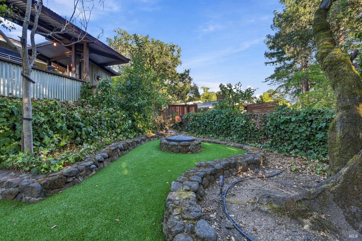 50 Oakcrest Court