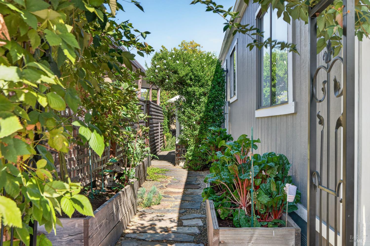 6468 Washington Street Unit: #66