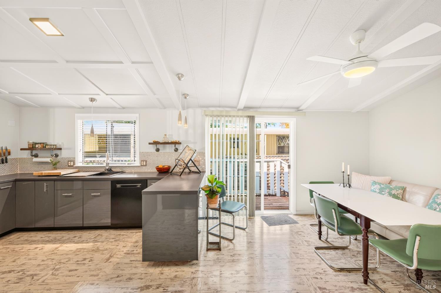 6468 Washington Street Unit: #66