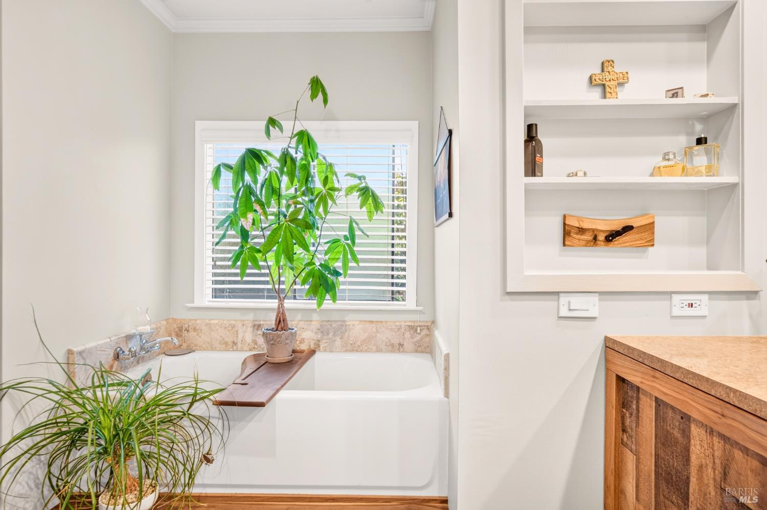 6468 Washington Street Unit: #66