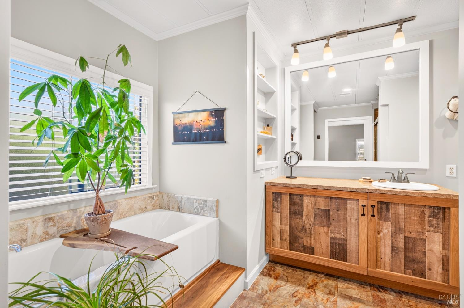 6468 Washington Street Unit: #66