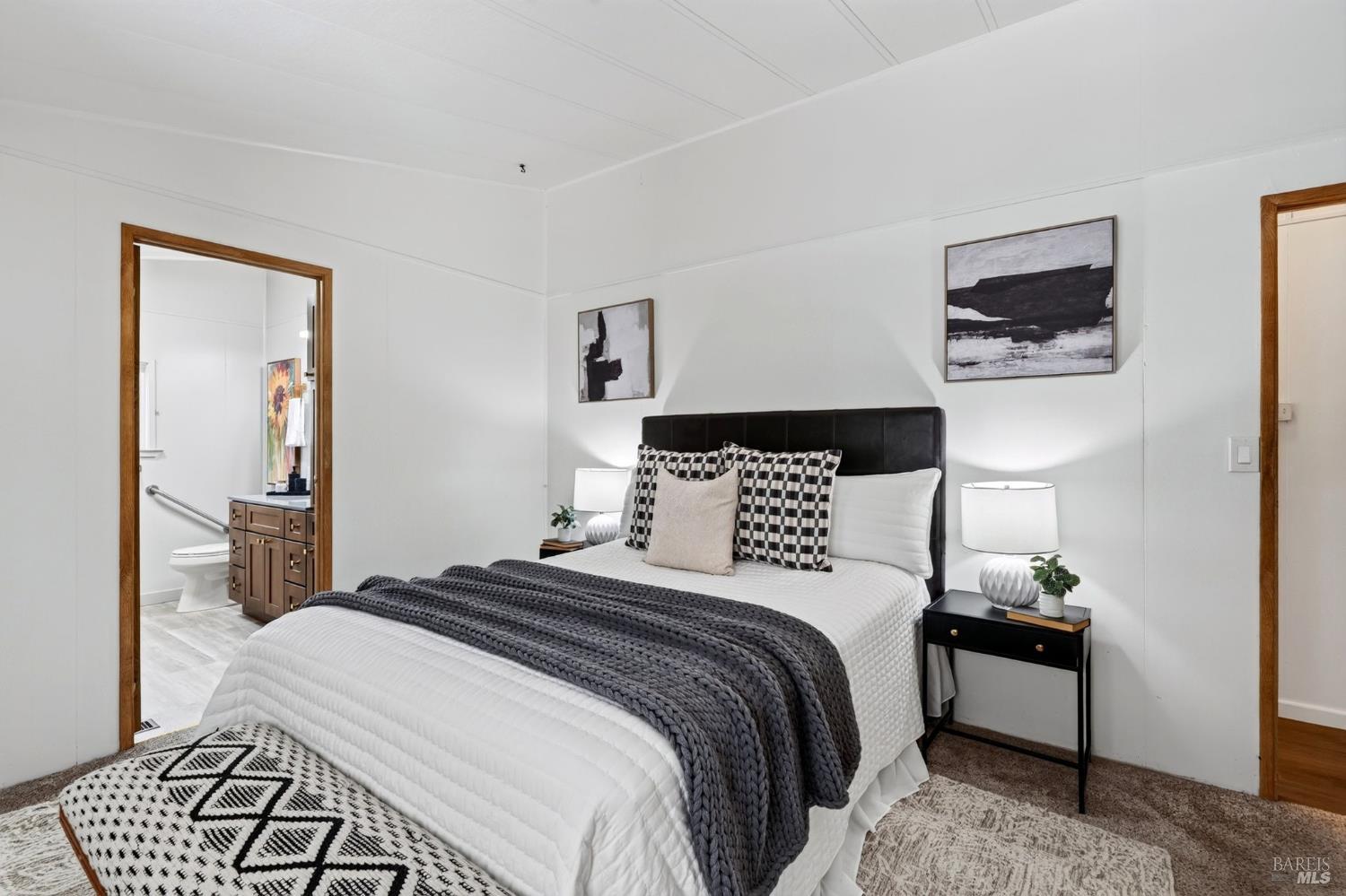 6468 Washington Street Unit: #80